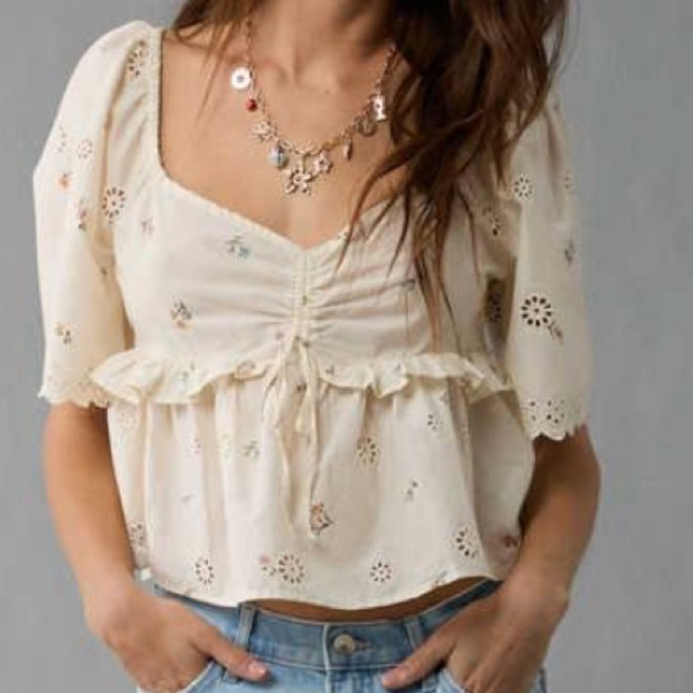 American Eagle Top Large Flutter Sleeve Eyelet Babydoll Floral Smocked Blouse